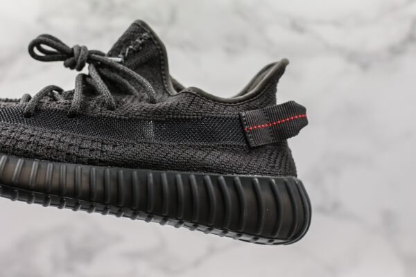 Adidas Yeezy Negras - Imagen 3