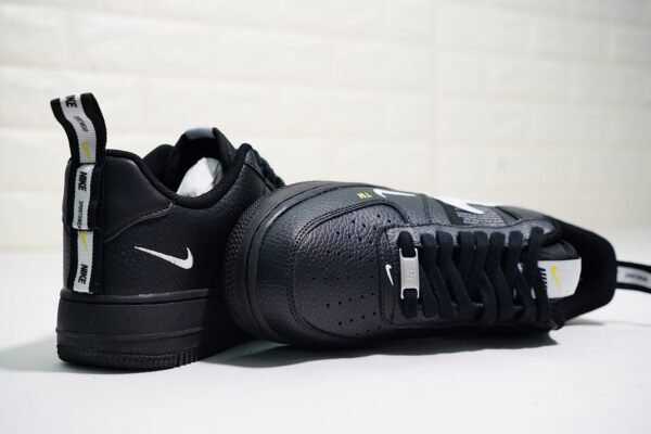 Nike Air Force 1 07 LV8 Utility Negro - Imagen 3