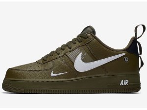 Nike Air Force 1 07 LV8 Utility Verdes
