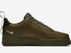 Nike Air Force 1 07 LV8 Utility Verdes