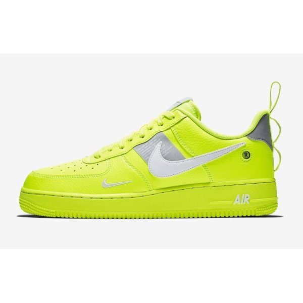 Nike Air Force 1 07 Lv8 utility Amarillas