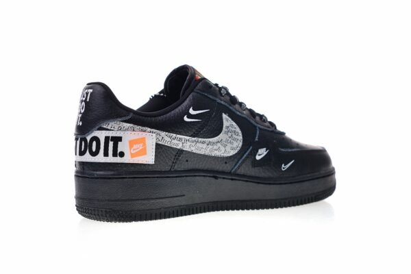 Nike Air Force «Just do it» Negras - Imagen 3