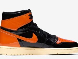 Nike Air Jordan 1 Naranja y Negras