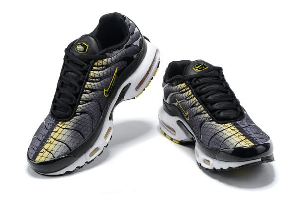 Nike Air Max Plus TN 21 Black White Logo - Imagen 4