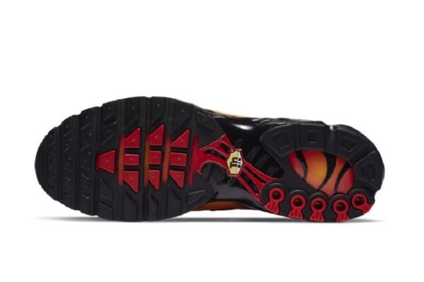 Nike Air Max Plus TN Volcano - Imagen 4