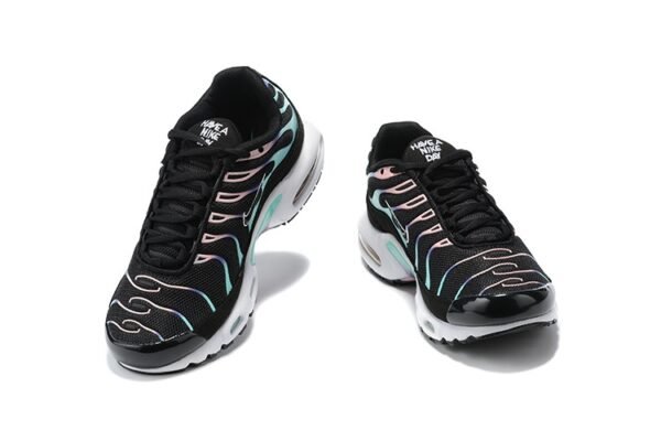 Nike Air Max Plus TN WMNS Black Refelect - Imagen 3