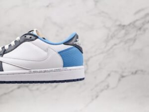 Nike Air Jordan 1 Low Travis Scott Obsidian