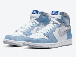 Nike AIr Jordan 1 Retro OG Hyper Royal 1