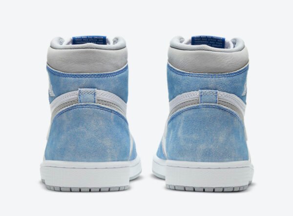 Nike AIr Jordan 1 Retro OG Hyper Royal 1 - Imagen 4