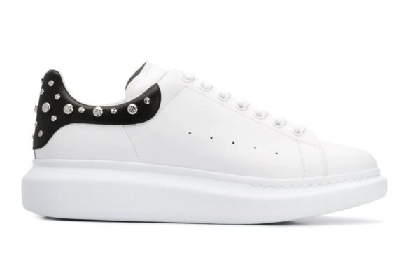 ALEXANDER MCQUEEN Sole White Black Taks - Imagen 4
