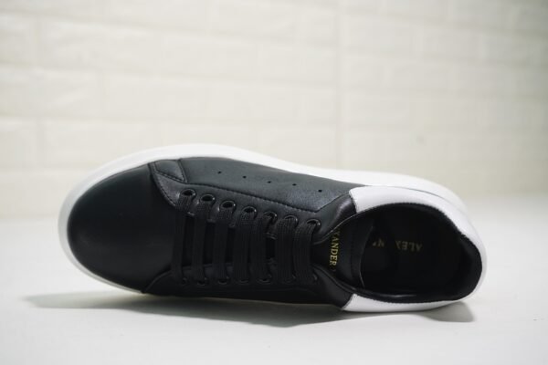 Alexander MCQueen Sole Negras Blancas - Imagen 5