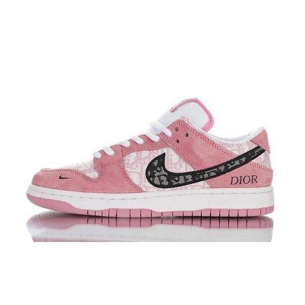 Nike SB Dunk Dior Pink