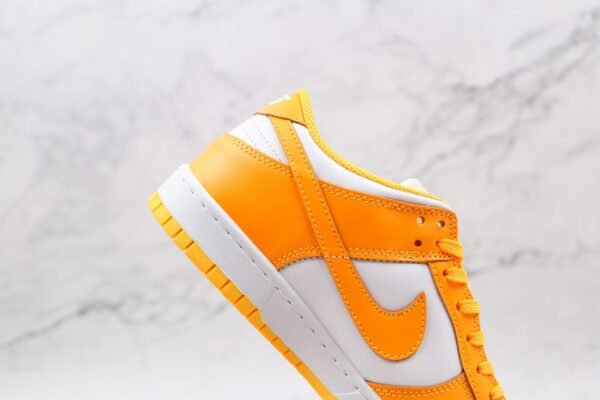 Nike SB Dunk Low Orange - Imagen 2