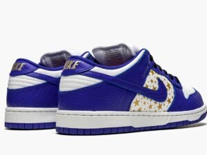 Nike SB Dunk Low Supreme Blue