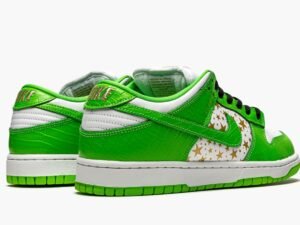 Nike SB Dunk Low Supreme Green