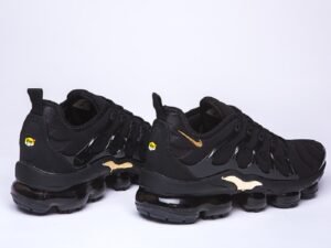 Nike Air Vapormax Plus Tn Black Gold