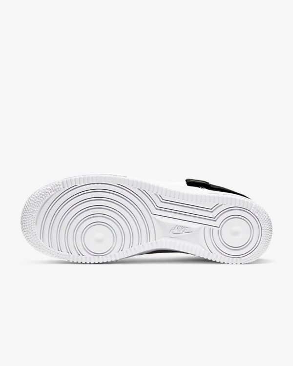 Nike Air Force Low Type Blancas y Negras - Imagen 4