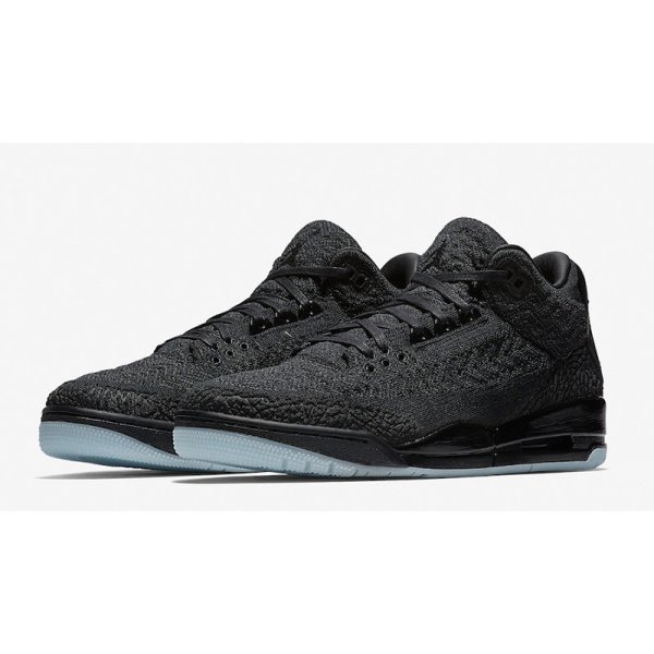 Nike Air Jordan 3 Negras (suela azul)