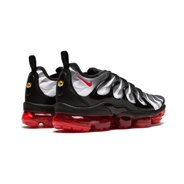 Nike Air Vapormax Plus Grises Rojas - Imagen 4
