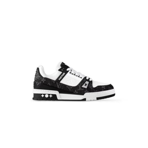 Louis Vuitton Trainer – White Black