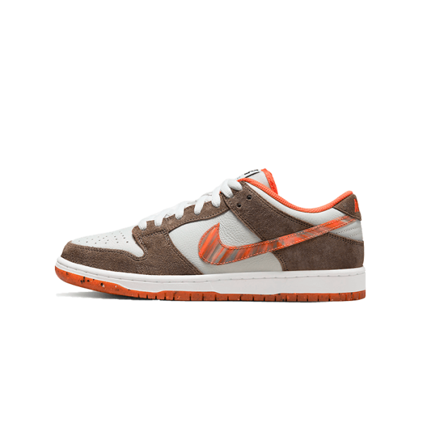 Nike SB Dunk Low Crushed D.C.