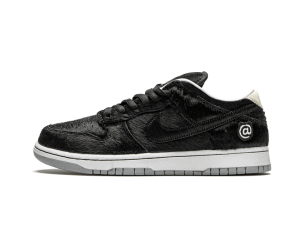 Nike SB Dunk Low BE@RBRICK Medicom Toy