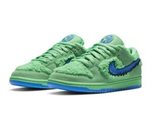 Nike SB Dunk Low Grateful Dead Bear Green