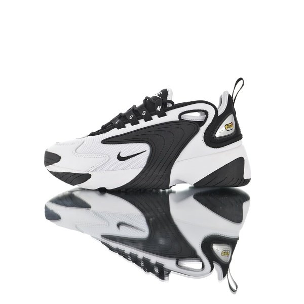 Nike Zoom 2k blancas y negras