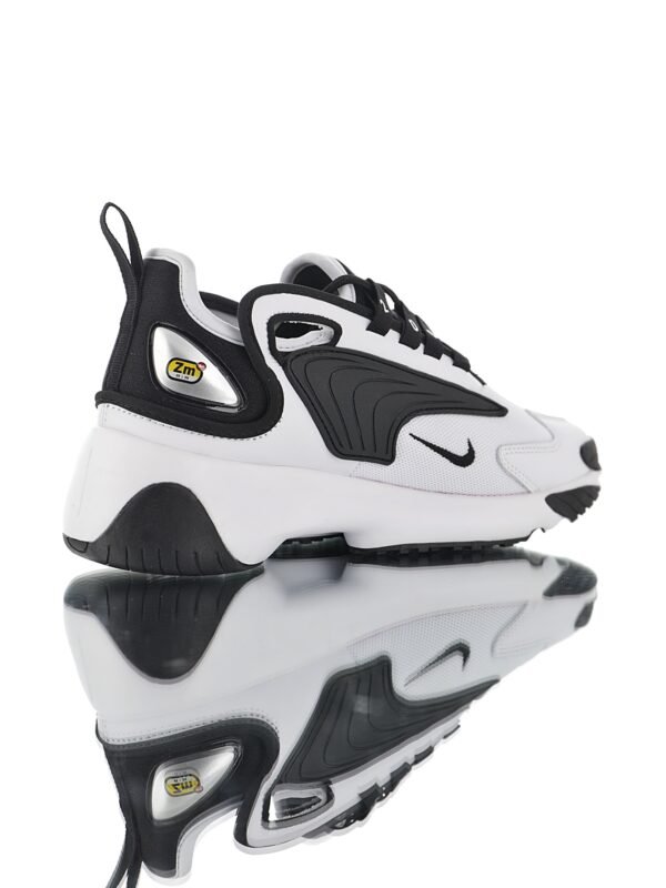 Nike Zoom 2k blancas y negras - Imagen 2